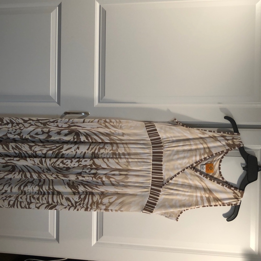 Women petite sun dress. pL. ruby red